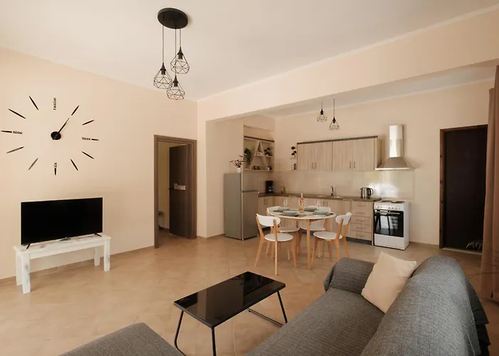 Agatha\'S Spacious Modern Apt-1